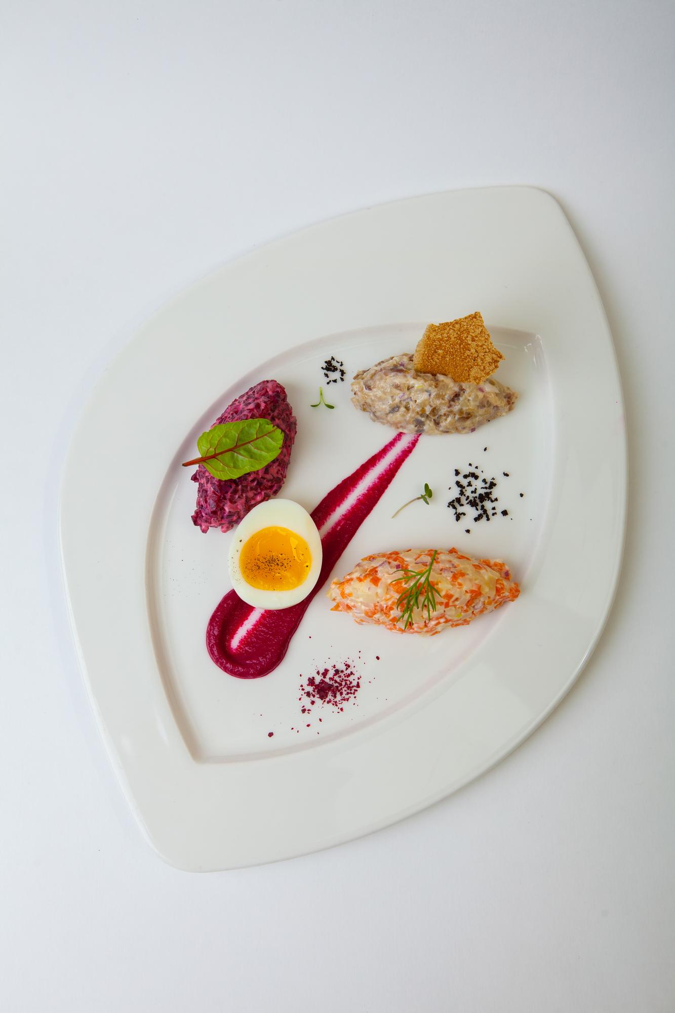 Plated starter on ceramic plate